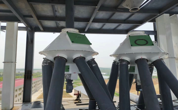 飼料加工設(shè)備